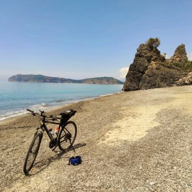 Guided bike tours
