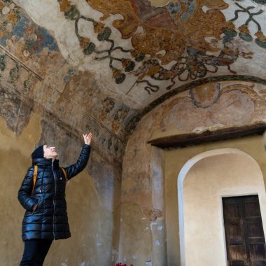 Novi Velia from the Greeks to the Barons